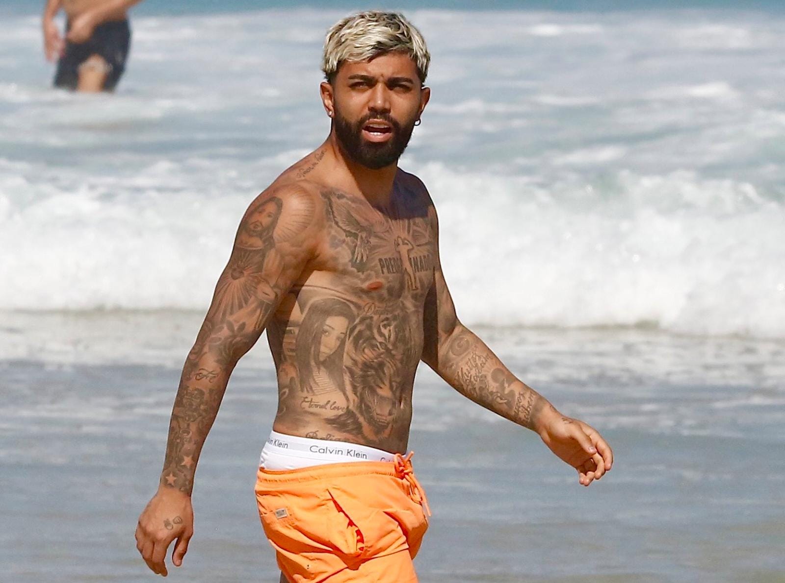 Gabigol na Praia no Rio de Janeiro / Agnews